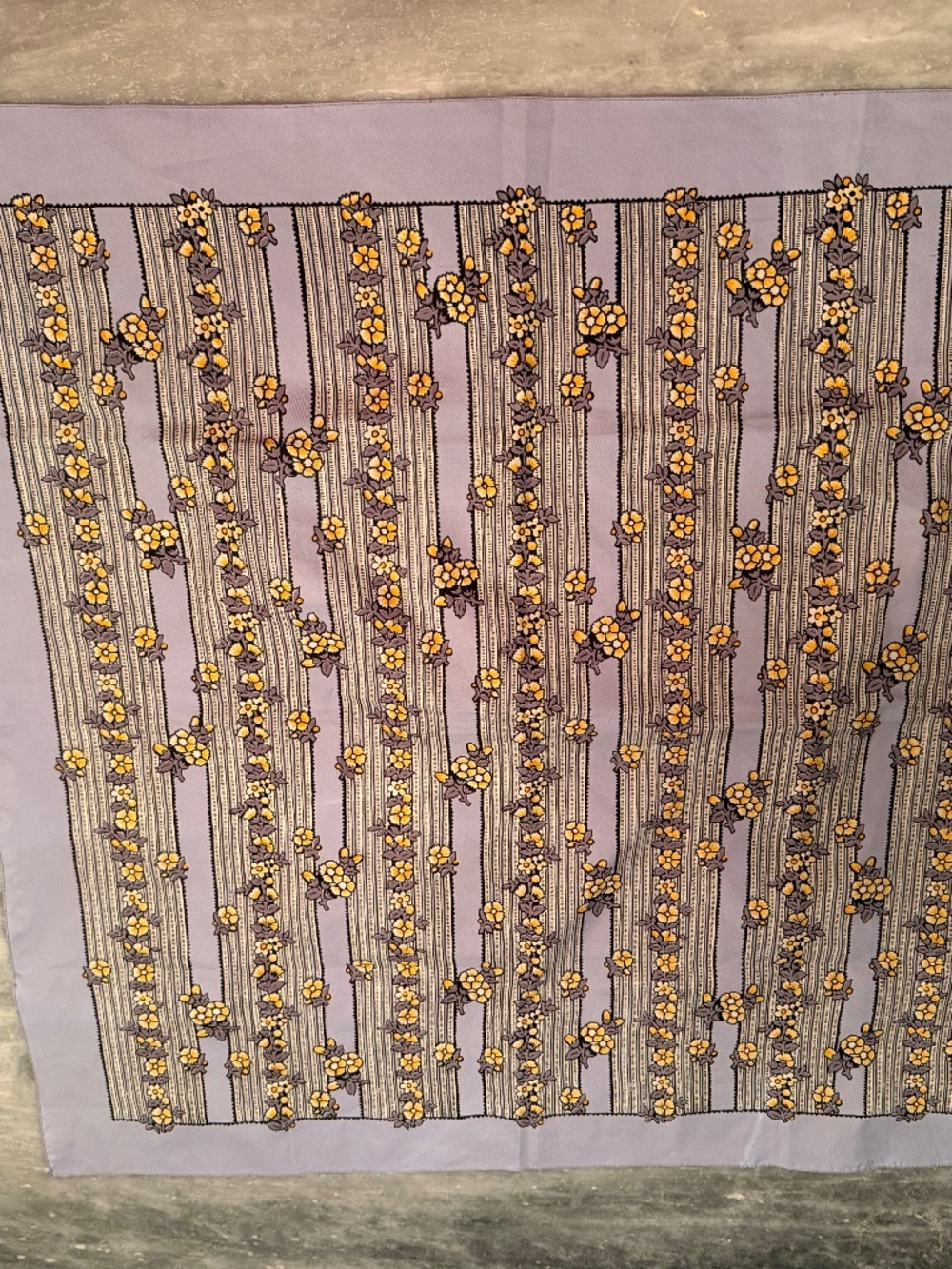 VINTAGE GLENTEX SQUARE SCARF